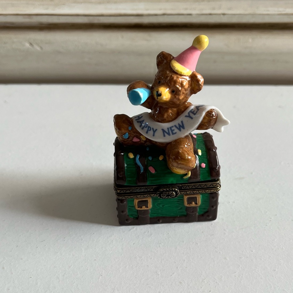 Vintage Midwest Cannon Porcelain Teddy Bear
January New Year’s Tiny Trinket Box
